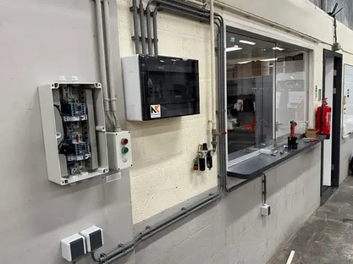 Onderverdeelkast geïnstalleerd voor Politie Amsterdam